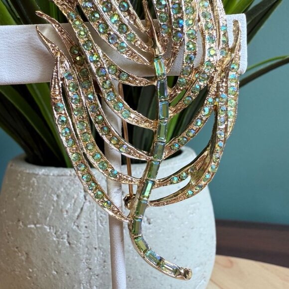 Vtg Doods Brooch & Earring Set Green Iridescent Rhinestones Gold Tone Statement - Picture 7 of 10